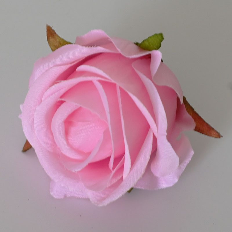 Rosa de piedra preciosa, flor de melocotón en polvo