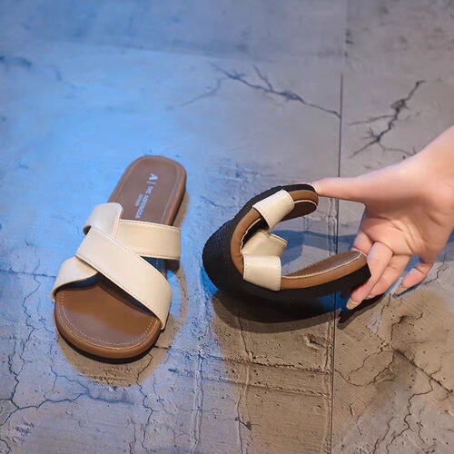 Outdoor soft sole cross-shaped one-piece summer stylish design Korean version versatile flat beach shoes