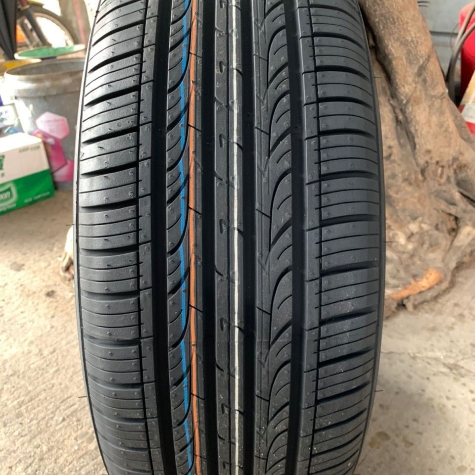 Kumho Tire 205/55R16 91H Solus Kh25 Hyundai Langdong Kia K3K3S Freddy Show