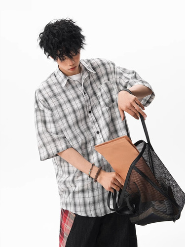 Japanese-style Relaxed-Feel Plaid Short-Sleeve Shirt — Unisex Summer Casual All-Match, Sun-Protective, Half-Sleeve Lazy-Chic Top Coat