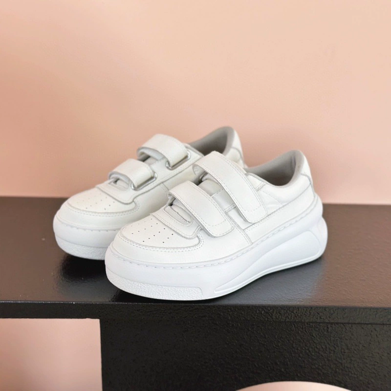 Женские универсальные кроссовки в европейском и американском стиле, тренд 2025 года, из кожи, осенние, плоские.