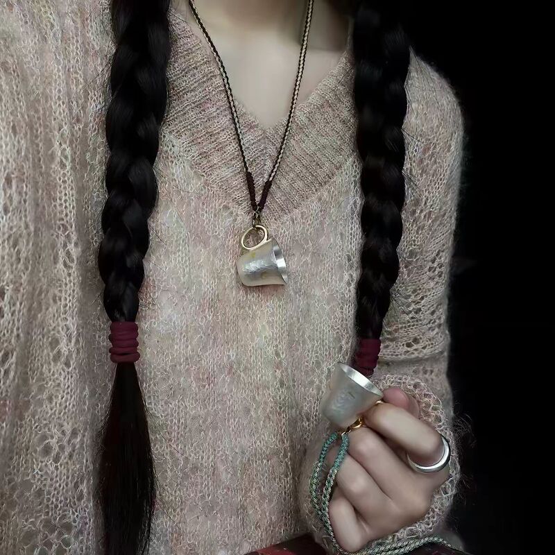 【Come for a drink】Retro, niche, and cool-toned portable wine glass pendant with braided rope necklace, a unique and versatile necklace