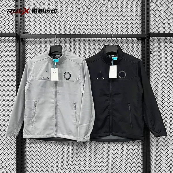 Outdoor Sports and Leisure Jackets Soft Shell Waterproof Windbreakers for Men and Women Autumn and Winter New Loose Large Size Jackets for Delivery