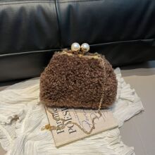 �μ��Ůʿ���߼��|��ܛŴë�q�����Ƕ�A�ڰ�朗l�μ�б��ëë��