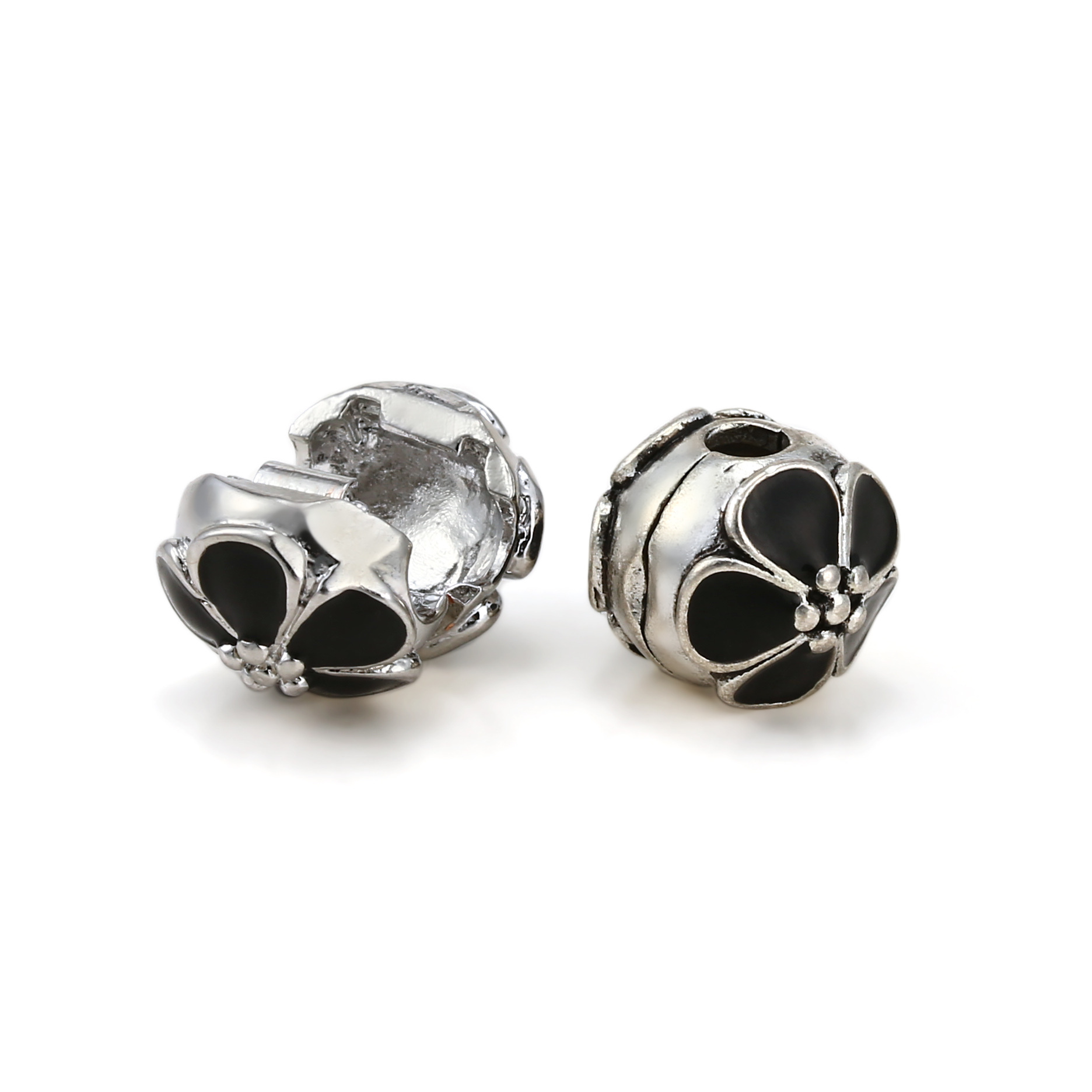 シルバー亜鉛合金Cilpバックルは、ブランドのオリジナルブレスレットに適しています。