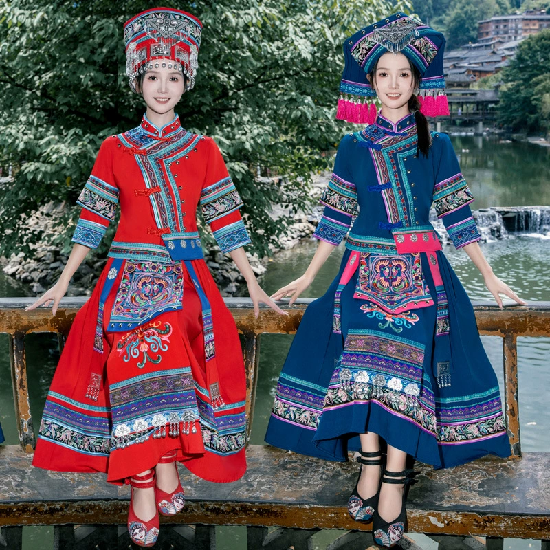 Костюм меньшинств Женский костюм для взрослых Танцевальный костюм 3 марта Мяо Яо Йи Гуанси Чжуан