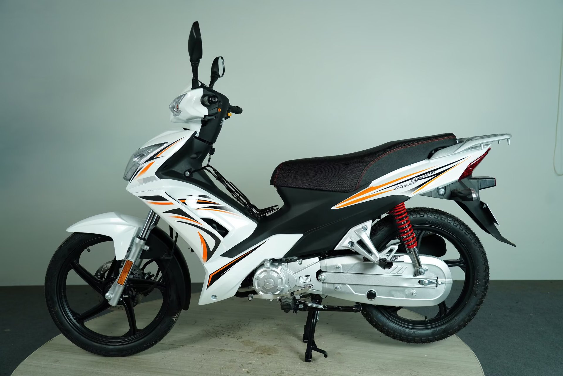 Cross-Border Kavaki Two-Wheeled Fuel-Powered Motorcycle, Vintage Underbone Motorcycle, Kawasaki Fuel-Efficient Two-Wheeler