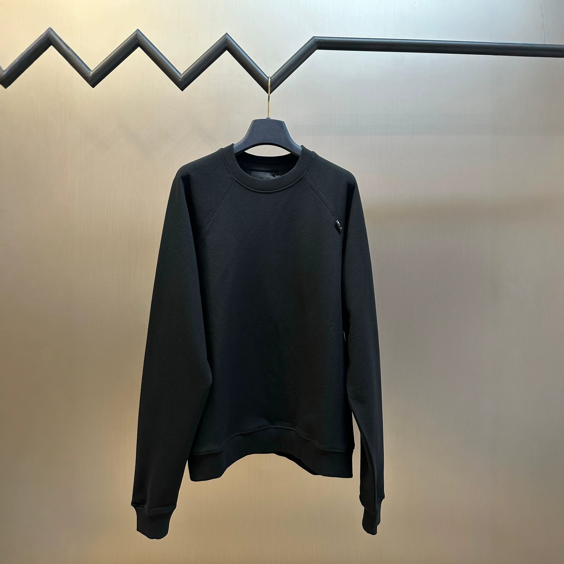 High-quality P brand 26fw fabric letter logo heavyweight terry round neck sweatshirt unisex simple commuter top