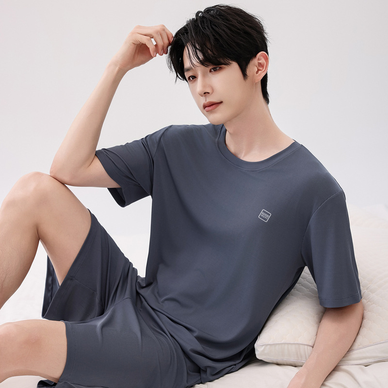 진한 파란색