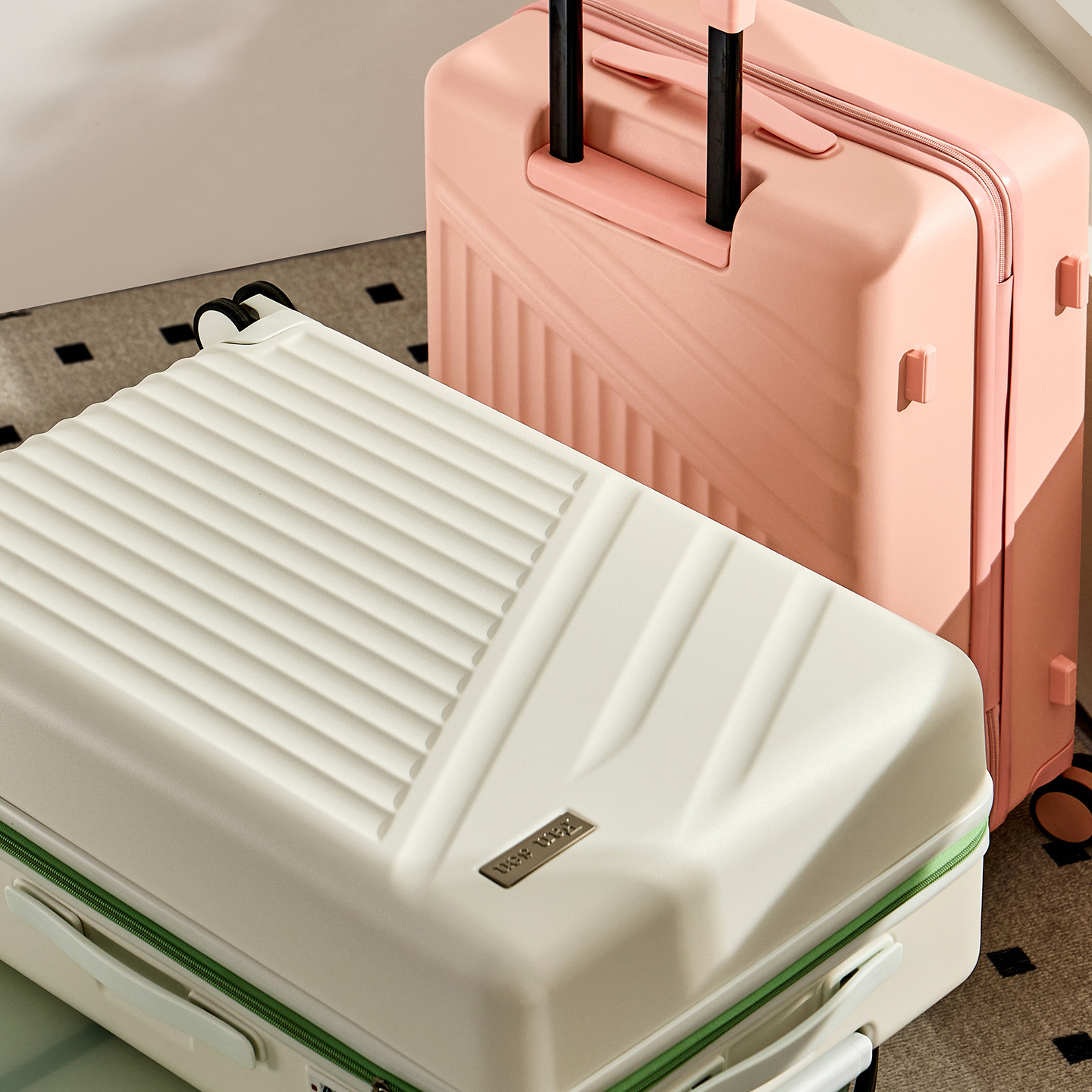 行李箱24寸拉杆箱女2025年大容量万向轮旅行密码皮箱飞机飞机轮