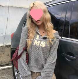 zj826复古爱心日系条纹休闲百搭显瘦拉链连帽短款卫衣外套图片色