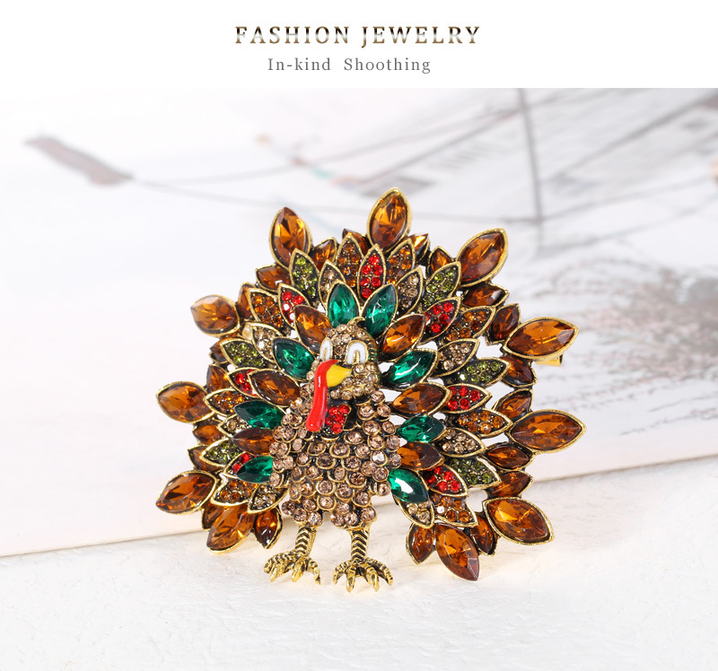 Creative Retro Peacock Brooch Fashion Full Diamond Animal Brooch display picture 2