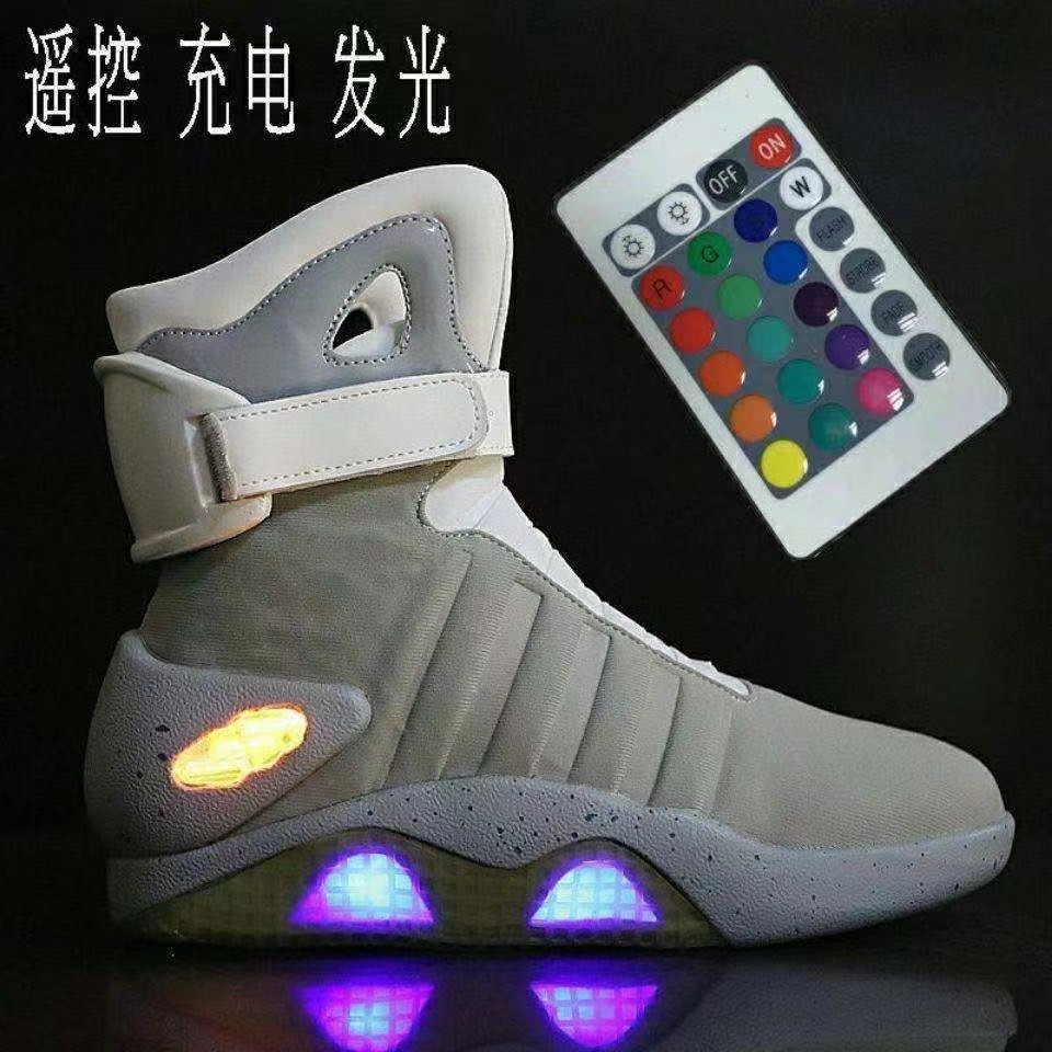 Futuro Guerrero zapatos de tablero alto USB carga fantasma danza sueño zapatos de los hombres antideslizante colorido baloncesto luminoso zapatos de luz LED