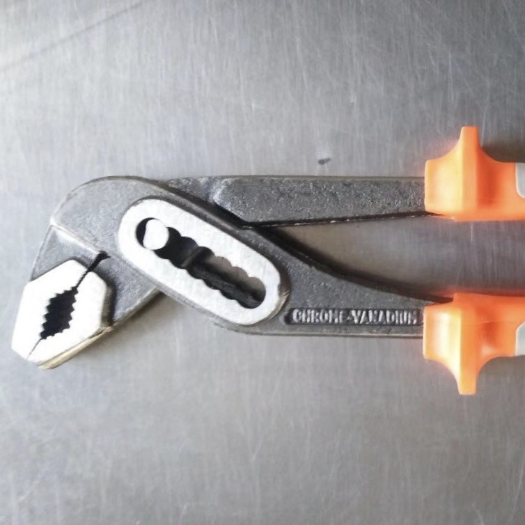 10-pulgadas D4 acero de alto carbono negro niquelado alicates de la bomba de agua mango de dos colores alicates de la bomba de agua alicates conjunto