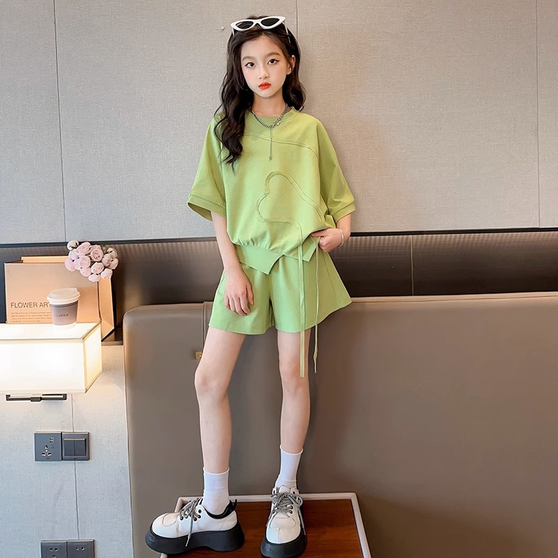 Girls' Big Children's Unruly Top Shorts Two-Piece Set 2023 Summer New Round Neck T-Shirt Pants Set