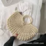 手提镂空柔软同款月亮包