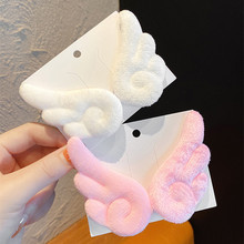 �¿�ħ����ŮС���x��Ȼͬ��ë�q��ʹ���l�A��ɫ�ɐ�С�����^�