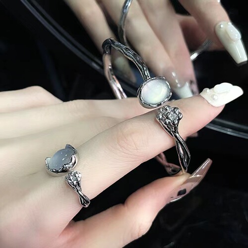 Flower bud moonstone open bracelet ins cold style personality high-end niche design French gemstone bracelet for women