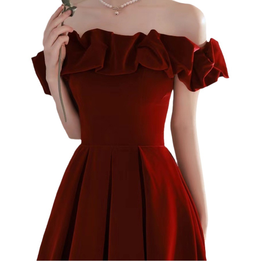 One-Shoulder Velvet Toast Dress 2026 New Style Bride Wedding Engagement Burgundy Simple and Elegant Evening Dress That Enhances Complexion