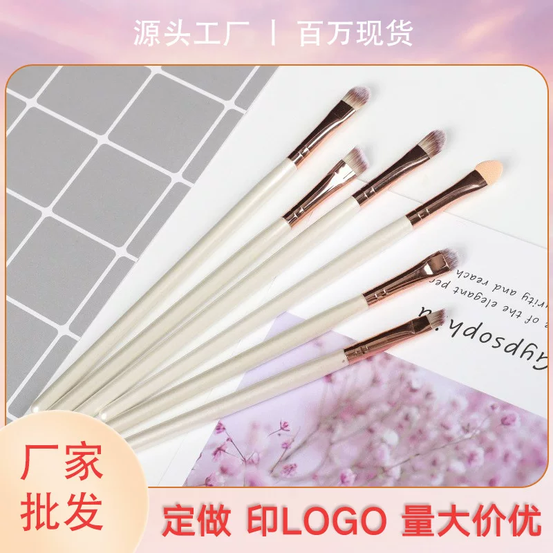 Brush, universal sponge makeup primer