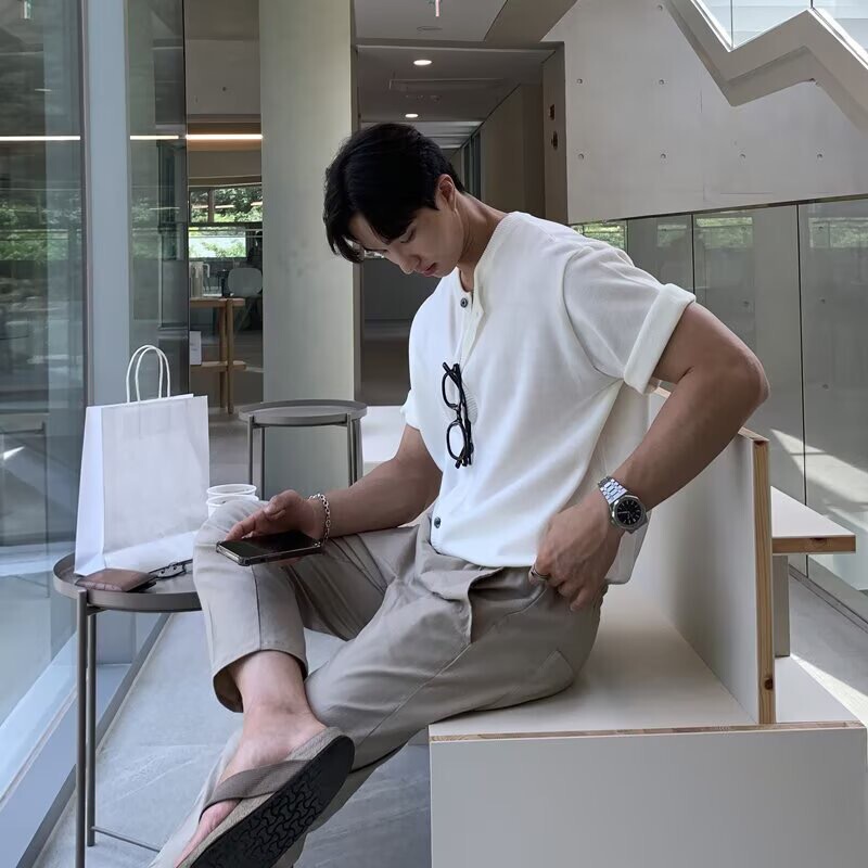 Summer Men's Round Neck Knitwear Cardigan T-Shirt Short-Sleeved Top Loose American Korean Dongdaemun Men's Fashion Trend