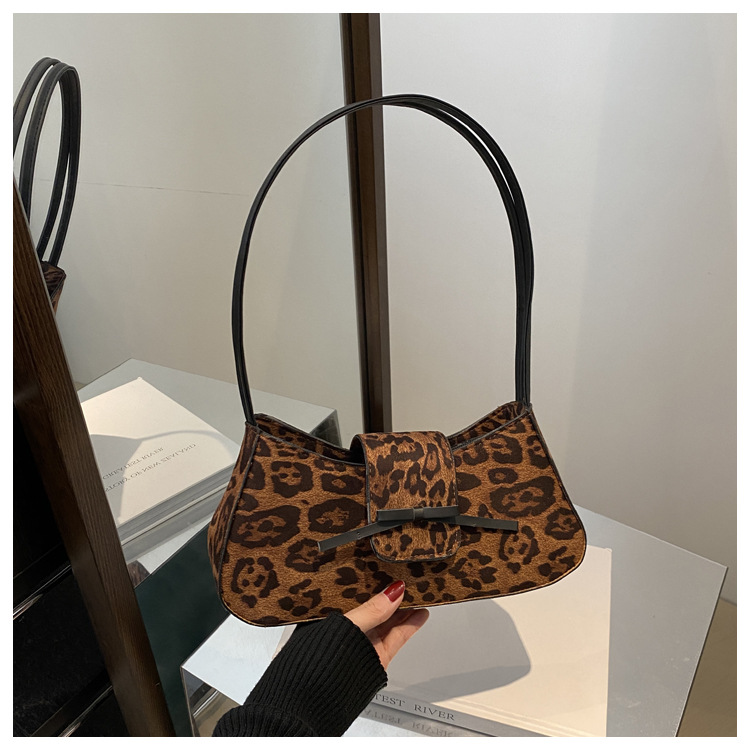 빈티지 활 어깨 휴대용 바게트 가방 틈새 새로운 프랑스 디자인 패션 레오파드 무늬 여성 가방 올 매치