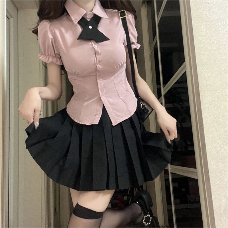 Sweet Spice Girls Polo Collar Shirt Women's Summer Sweet Pink Short-sleeved Shirt Slim-fit Slimming Design Niche Top Sweet Spice Girls Polo Collar Shirt Women's Summer Sweet Pink Short-sleeved Shirt Slim-fit Slimming Design Niche Top