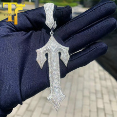 欧米のジルコニウムの宝剣のペンダントのネックレスの男性の銅はジルコンのヒップホップパンクの潮流の個性を入れて代行します。