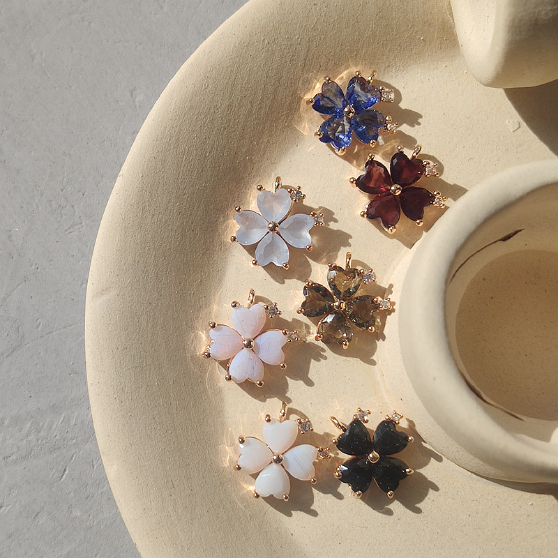 Copper sophisticated multicoloured pendant with zircon