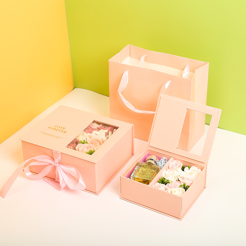 New Year's flowers packaging gift box op...