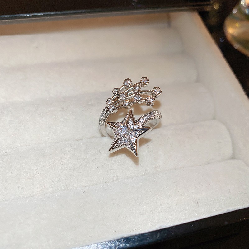 Corea del Sur ins triángulo circón anillo abierto nicho creativo versátil anillo de dedo índice elegante lujo ligero accesorios de alto sentido