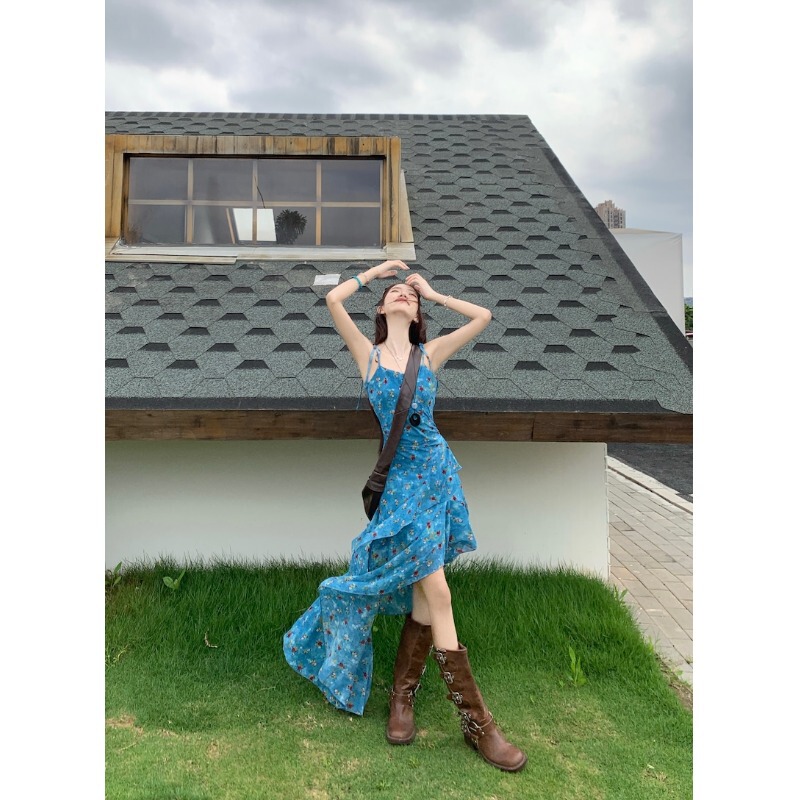 リゾートスタイルレトロ花柄サスペンダードレス女性の夏のデザイン不規則なロングスカートウエスト痩身Aラインスカート|undefined