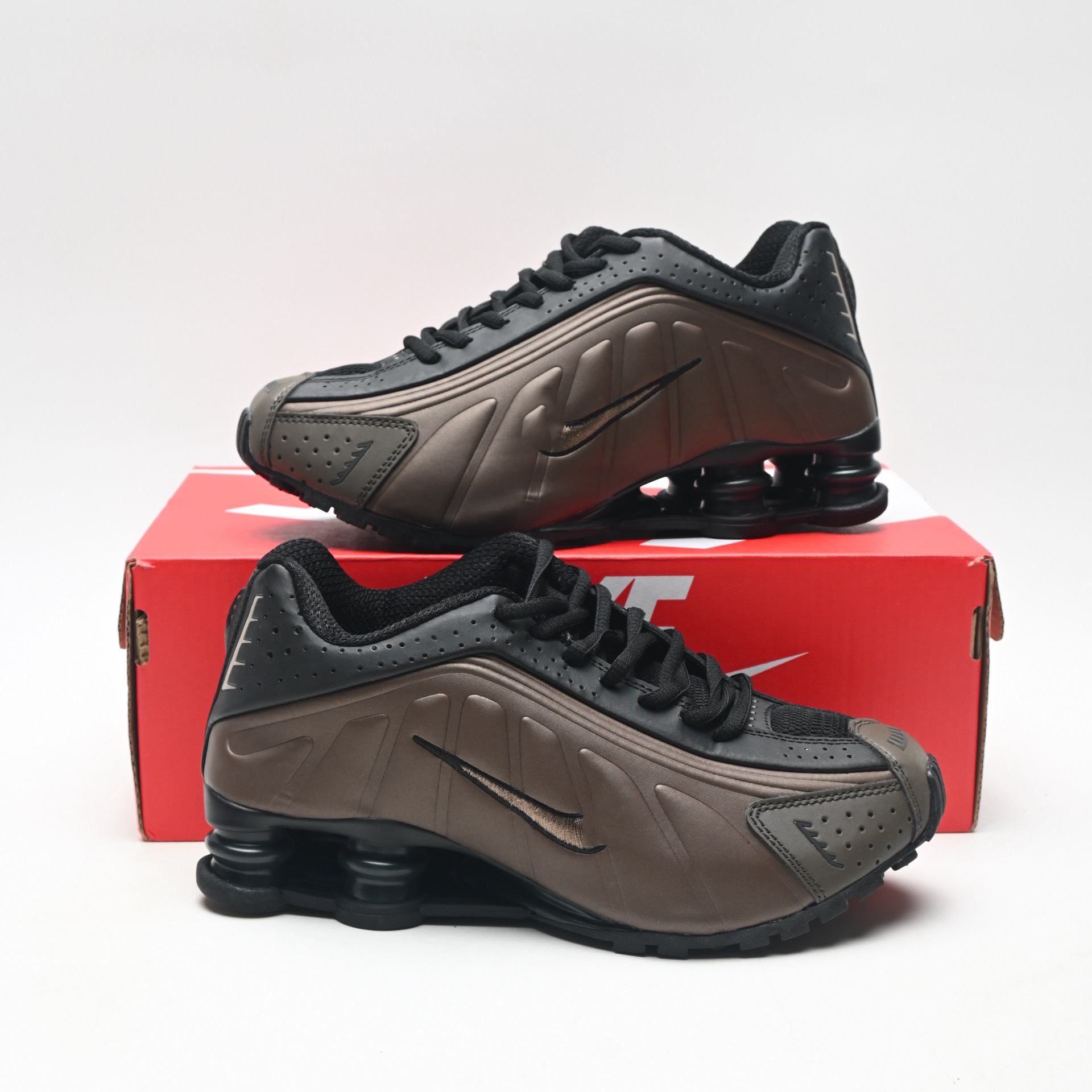 Tenis de Running con Cámara de Aire SHOX R4 Malla y Caucho Transpirable, Antideslizante para Correr y Deportes