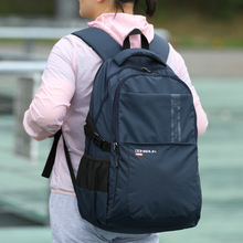 时尚格子尼龙布双肩包商务电脑包大容量休闲旅行背包男士潮流书包