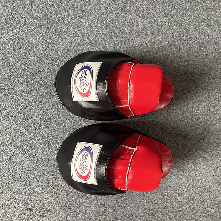 Los fabricantes suministran material de microfibra boxeo objetivo de mano grande logotipo opcional varias especificaciones objetivo de mano grande de boxeo