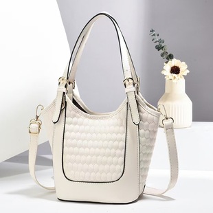�¿�ƴ�����������������r�п羳�ٴ�ˮͰ���R�������μ�б���