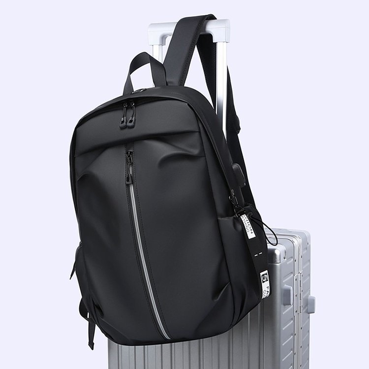 Explora lo desconocido porque tu propiedad es segura con nuestra mochila protegida