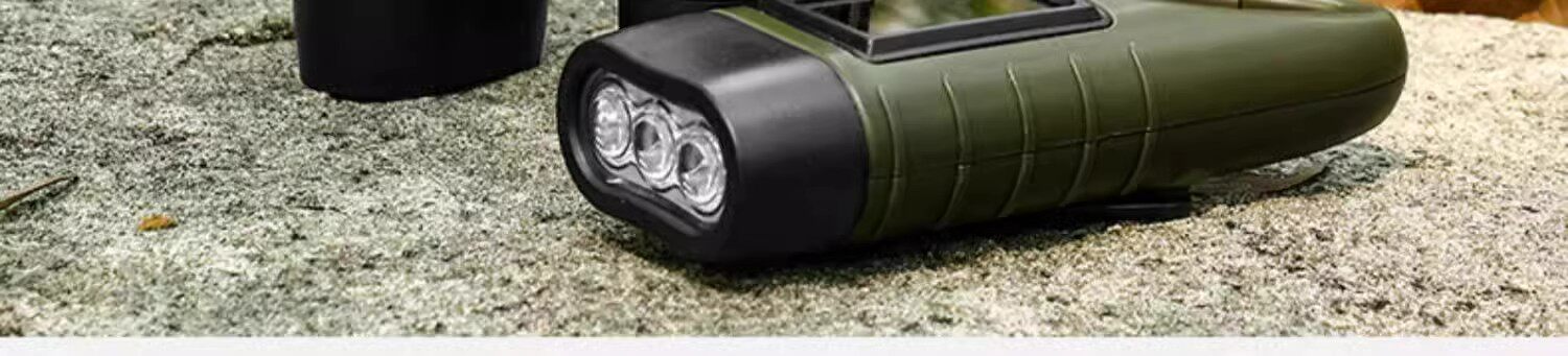 Flashlight with Hand-Cranked Power Generation, Solar Power Generation, Rechargeable Led Light, Multi-Functional Flashlight, Ultra-Long Battery Life, Strong Light
