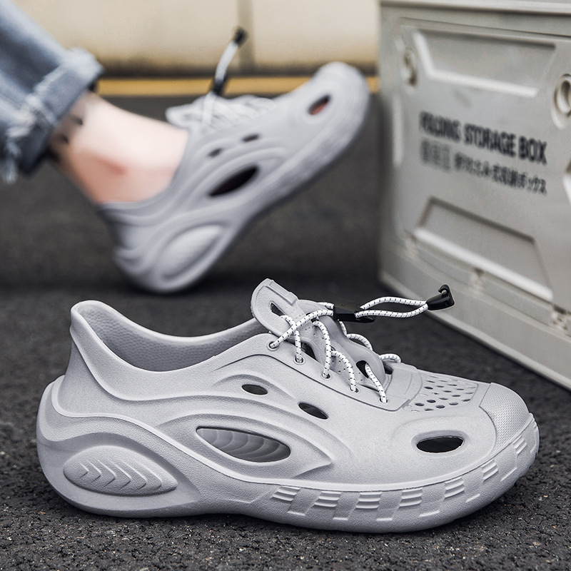 Zapatos con agujeros de color sólido para hombre, nuevas sandalias de tendencia de moda de verano, ropa exterior hueca, zapatos de tacón de suela gruesa