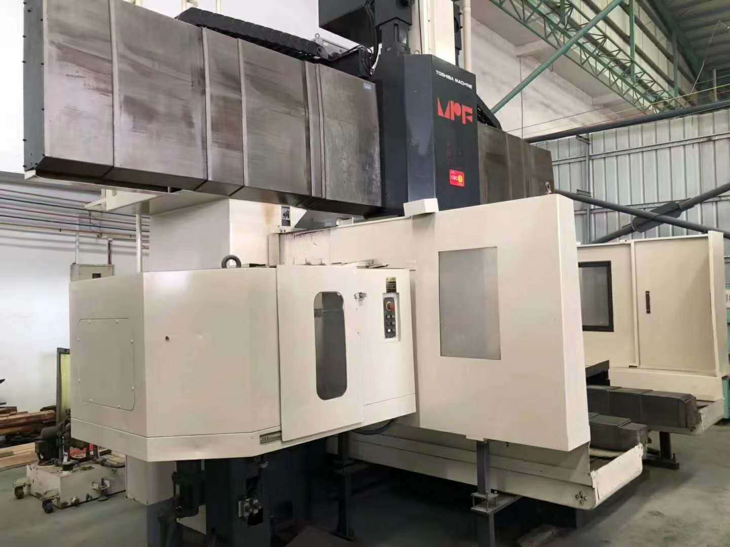 急售二手日本东芝2.6x1.4米龙门加工中心二手2.6x1.4米龙门