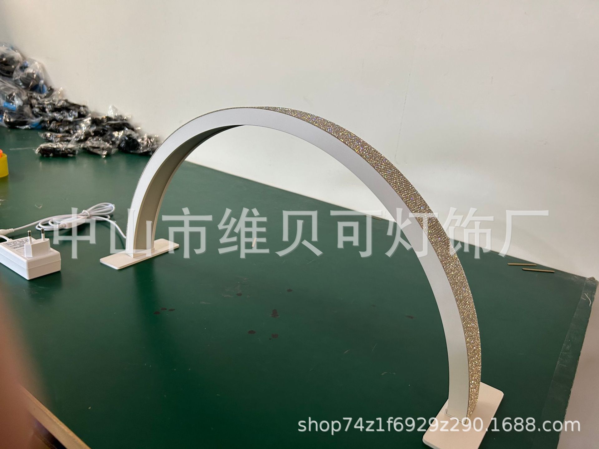 0889dc11fe3c4a3c58a4bd0576e710