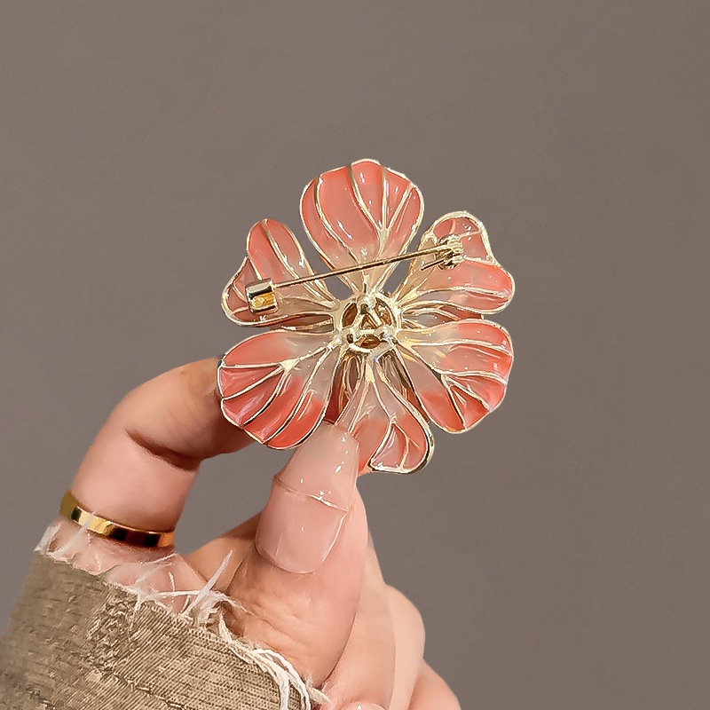 Chinese Style High-End Luxury Enamel Peony Flower Brooch Retro High-End Pearl Flower Corsage Anti-Exposure Pin