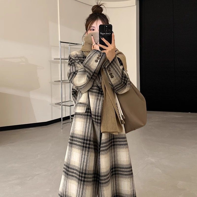 Autumn and Winter 2024 New High-end Korean Style Plaid Woolen Coat Women's Long Loose Casual Coat