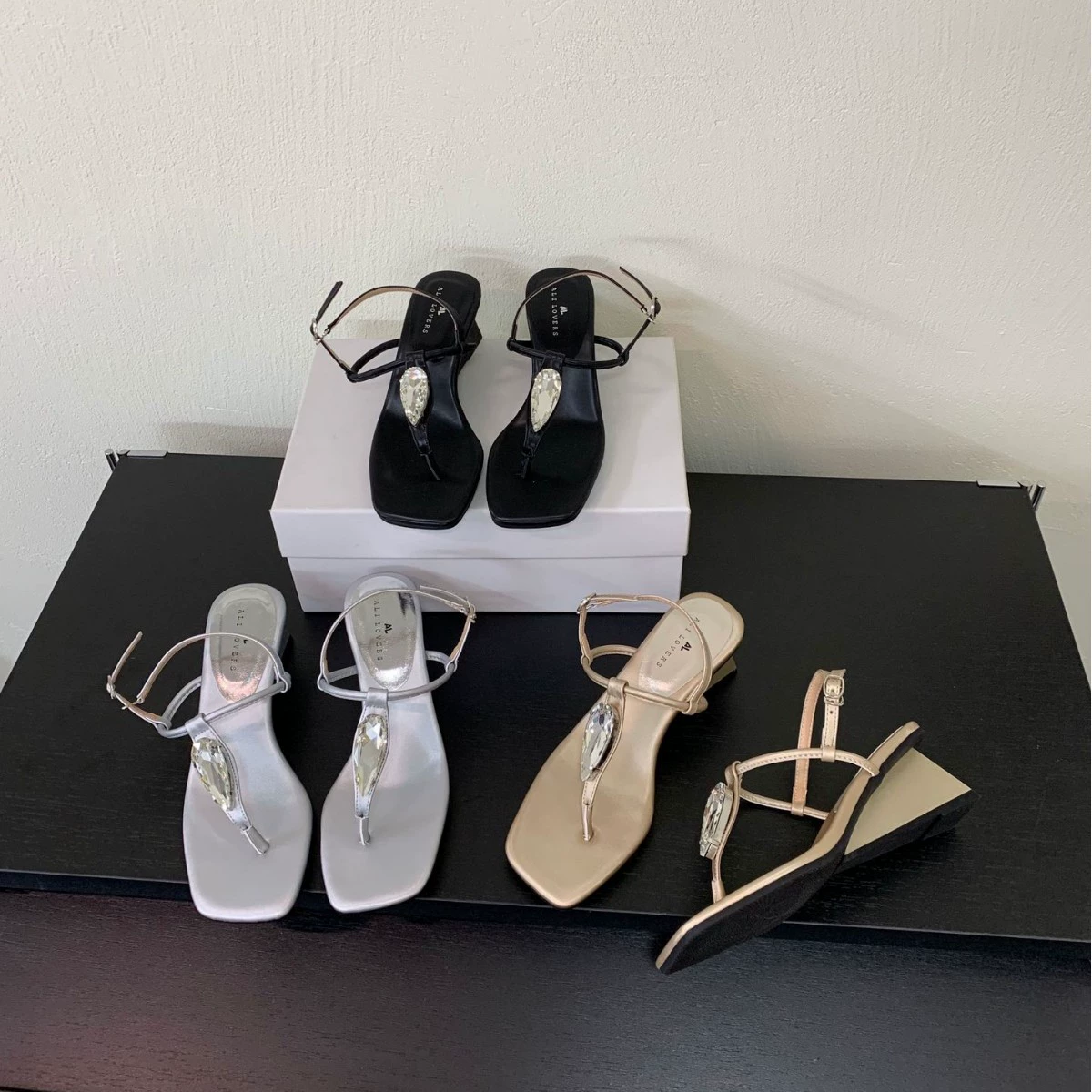 Женские босоножки D168-1~Wedge, французский квадратный носок, летняя новинка 2025 года