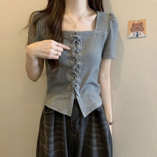 Ready-to-ship square-neck top, super beautiful, youthful style, unique design, distinctive look, tied waist, slimming, versatile, short-sleeved T-shirt