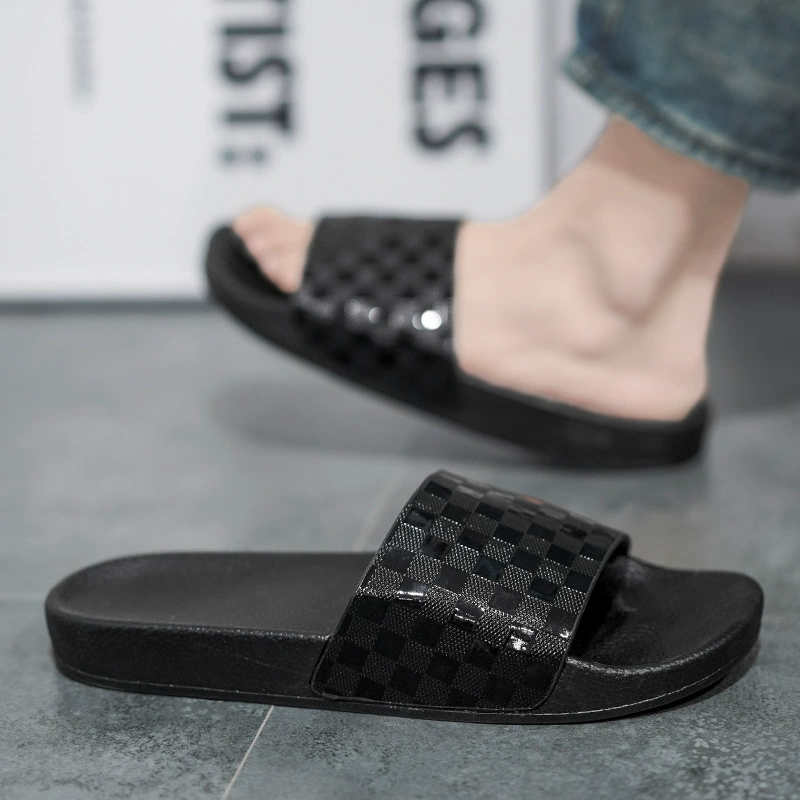 Тапочки мужские трансграничные клетчатые 2025 новые водонепроницаемые противоскользящие холодные тапочки на открытом воздухе удобные тапочки slippers