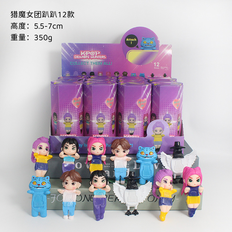 Hunting Girls Group Action Figure Lumi Mila Zoe Mobile Phone Sticker Computer Monitor Desktop Model Blind Box Hunting Girls Group Action Figure Lumi Mila Zoe Mobile Phone Sticker Computer Monitor Desktop Model Blind Box