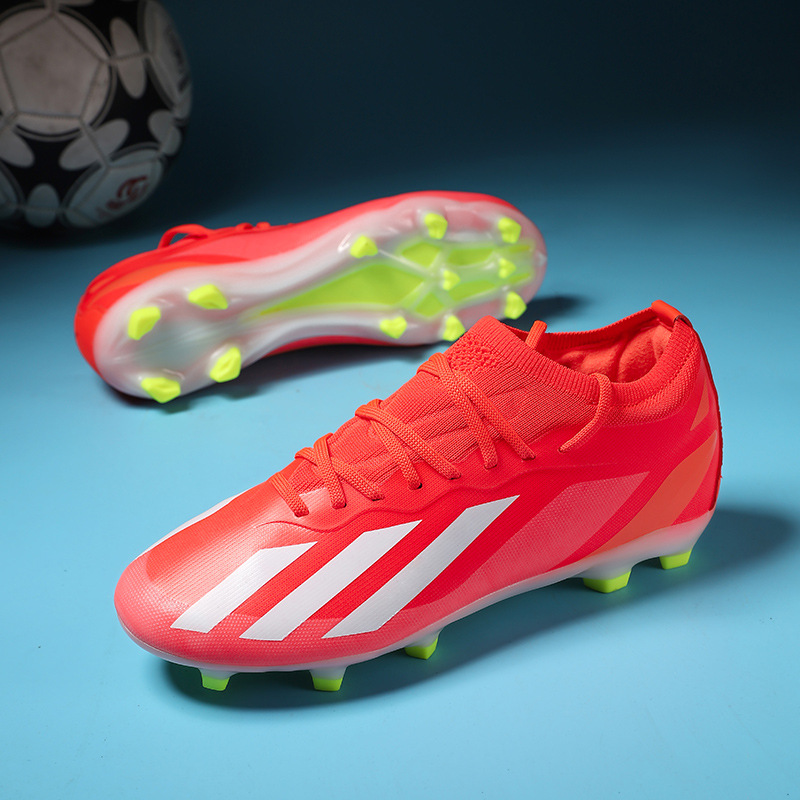 Fabricantes al por mayor transfronterizos nuevos zapatos de fútbol entrenamiento para adultos AG tF clavos rotos zapatos de entrenamiento para estudiantes jóvenes