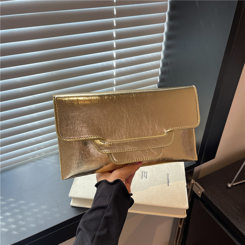 Bolsa de cena de alta calidad de color sólido universal moda de mujer ocio de gran capacidad temperamento personalidad bolso de cambio bolso de mano