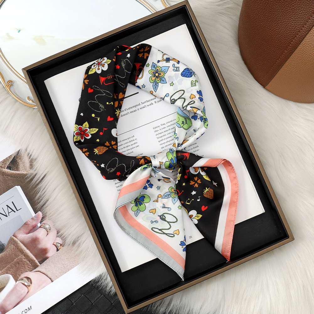 Costura de dos colores 70 bufanda de seda de simulación pequeña floral dulce sensación de oxígeno bufanda cuadrada bufanda femenina diaria con bufanda pequeña